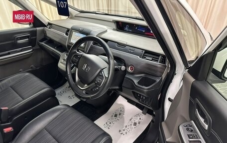 Honda Freed II, 2017 год, 1 749 999 рублей, 10 фотография