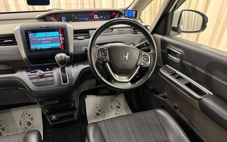 Honda Freed II, 2017 год, 1 749 999 рублей, 15 фотография