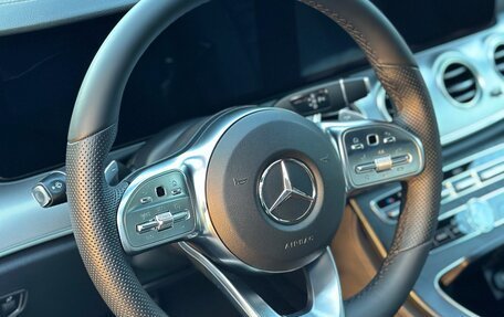 Mercedes-Benz E-Класс, 2019 год, 4 100 000 рублей, 9 фотография