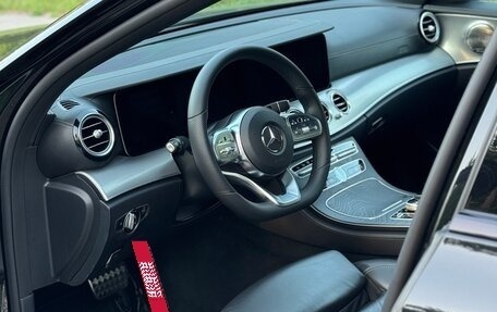 Mercedes-Benz E-Класс, 2019 год, 4 100 000 рублей, 8 фотография