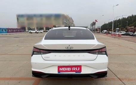 Hyundai Elantra, 2023 год, 1 300 000 рублей, 4 фотография