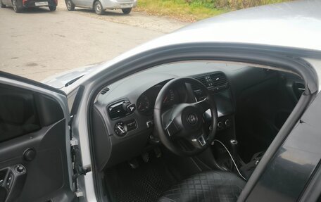 Volkswagen Polo VI (EU Market), 2011 год, 435 000 рублей, 8 фотография