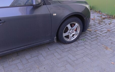 Chevrolet Cruze II, 2011 год, 610 000 рублей, 3 фотография