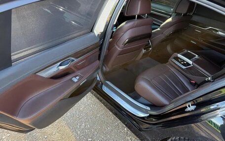 BMW 7 серия, 2017 год, 3 300 000 рублей, 6 фотография