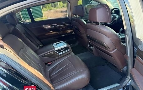 BMW 7 серия, 2017 год, 3 300 000 рублей, 7 фотография