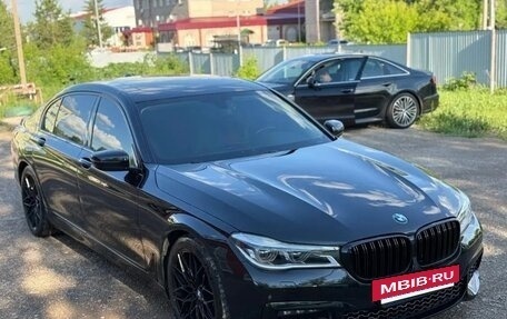 BMW 7 серия, 2017 год, 3 300 000 рублей, 9 фотография