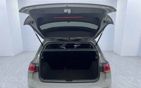 Volkswagen Golf VIII, 2023 год, 1 900 000 рублей, 6 фотография