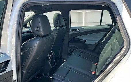 Volkswagen ID.4, 2024 год, 3 100 000 рублей, 9 фотография