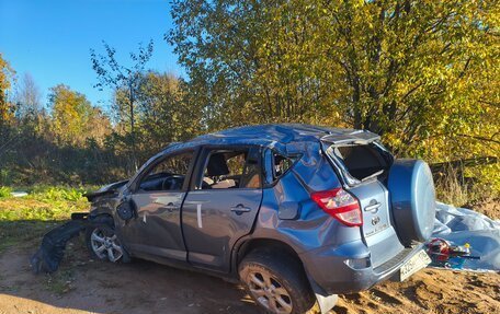 Toyota RAV4, 2011 год, 270 000 рублей, 2 фотография