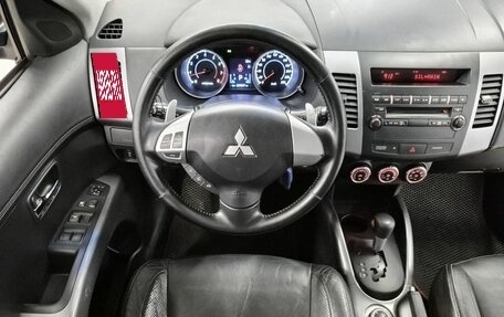 Mitsubishi Outlander III рестайлинг 3, 2010 год, 1 029 000 рублей, 5 фотография