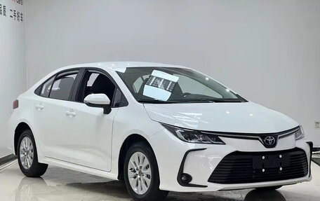 Toyota Corolla, 2023 год, 1 210 000 рублей, 3 фотография
