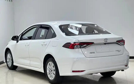 Toyota Corolla, 2023 год, 1 210 000 рублей, 4 фотография