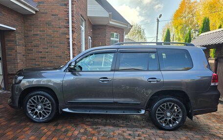 Toyota Land Cruiser 200, 2010 год, 3 300 000 рублей, 1 фотография