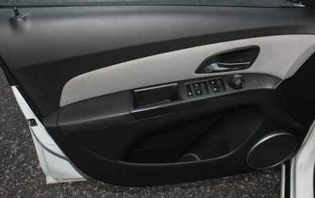 Chevrolet Cruze II, 2013 год, 647 000 рублей, 8 фотография