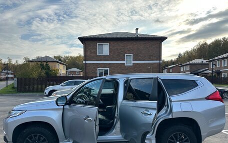 Mitsubishi Pajero Sport III рестайлинг, 2018 год, 2 750 000 рублей, 3 фотография