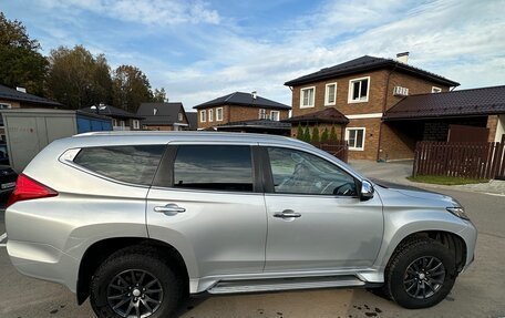 Mitsubishi Pajero Sport III рестайлинг, 2018 год, 2 750 000 рублей, 7 фотография
