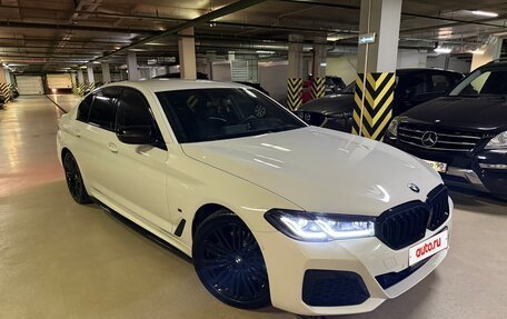 BMW 5 серия, 2019 год, 4 270 000 рублей, 2 фотография