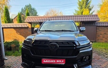 Toyota Land Cruiser 200, 2010 год, 3 300 000 рублей, 2 фотография