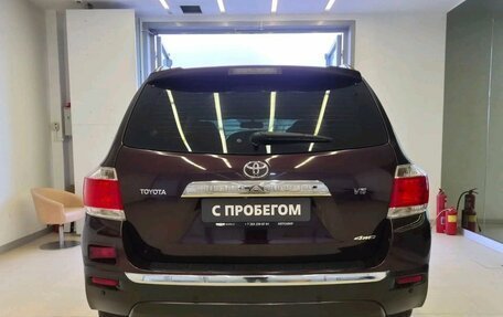 Toyota Highlander III, 2012 год, 1 990 000 рублей, 5 фотография