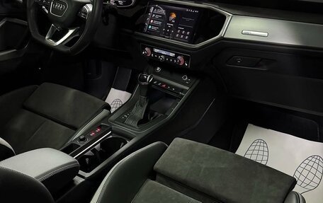 Audi Q3, 2022 год, 2 640 000 рублей, 6 фотография