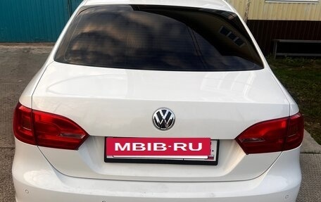 Volkswagen Jetta VII, 2010 год, 700 000 рублей, 5 фотография