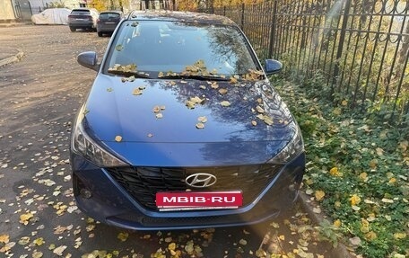 Hyundai Solaris II рестайлинг, 2022 год, 2 000 000 рублей, 1 фотография