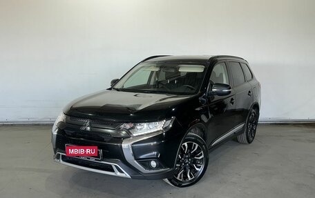 Mitsubishi Outlander III рестайлинг 3, 2021 год, 1 949 000 рублей, 1 фотография