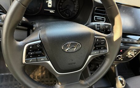 Hyundai Solaris II рестайлинг, 2022 год, 2 000 000 рублей, 7 фотография