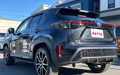 Toyota Yaris Cross, 2023 год, 1 523 000 рублей, 2 фотография