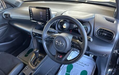Toyota Yaris Cross, 2023 год, 1 523 000 рублей, 14 фотография