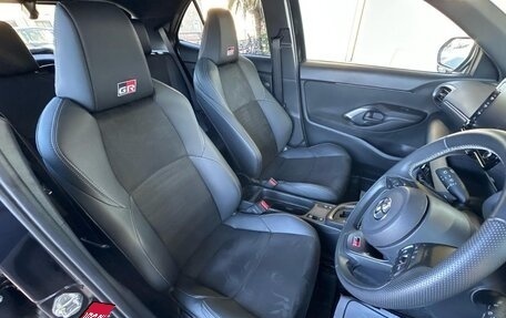 Toyota Yaris Cross, 2023 год, 1 523 000 рублей, 16 фотография