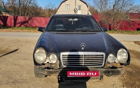 Mercedes-Benz E-Класс, 1998 год, 175 000 рублей, 1 фотография