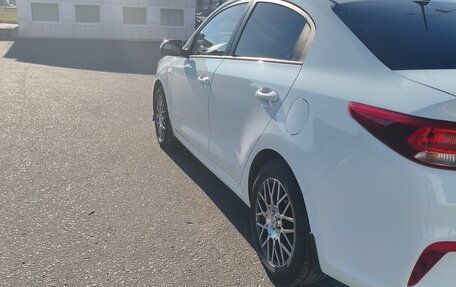 KIA Rio IV, 2017 год, 1 200 000 рублей, 4 фотография