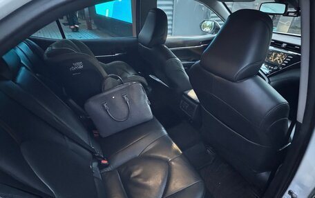 Toyota Camry, 2019 год, 2 200 000 рублей, 8 фотография