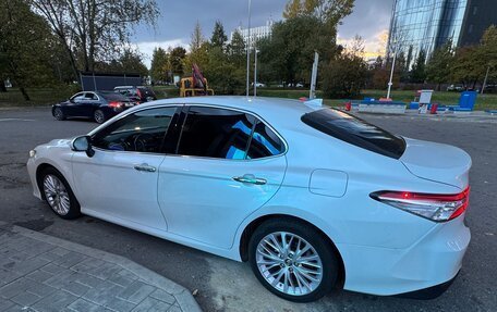 Toyota Camry, 2019 год, 2 200 000 рублей, 2 фотография