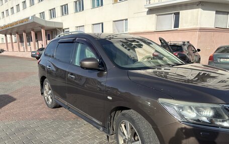 Nissan Pathfinder, 2014 год, 1 400 000 рублей, 2 фотография