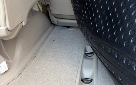 Toyota Land Cruiser Prado 120, 2006 год, 2 290 000 рублей, 21 фотография