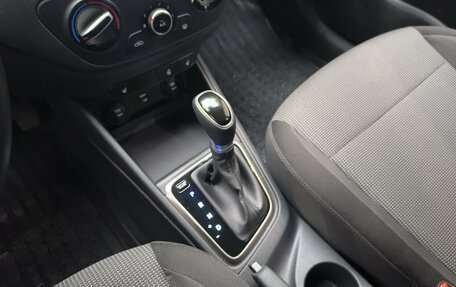 Hyundai Solaris II рестайлинг, 2021 год, 1 690 000 рублей, 16 фотография