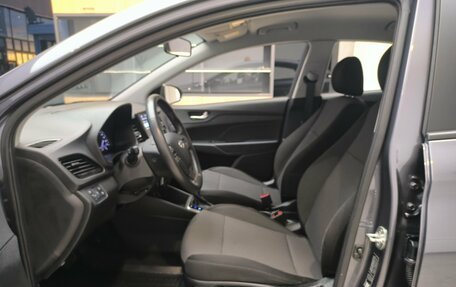 Hyundai Solaris II рестайлинг, 2021 год, 1 690 000 рублей, 17 фотография