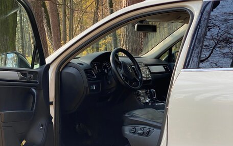 Volkswagen Touareg III, 2011 год, 1 890 000 рублей, 5 фотография