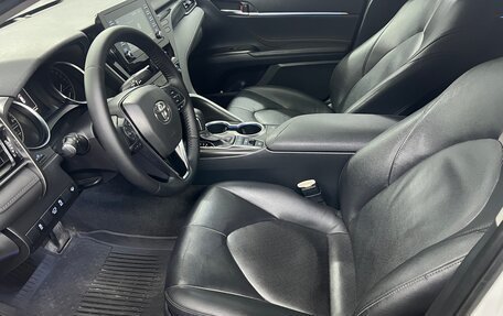 Toyota Camry, 2021 год, 2 290 000 рублей, 28 фотография