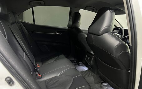 Toyota Camry, 2021 год, 2 290 000 рублей, 34 фотография