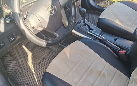 Toyota Corolla, 2011 год, 850 000 рублей, 2 фотография