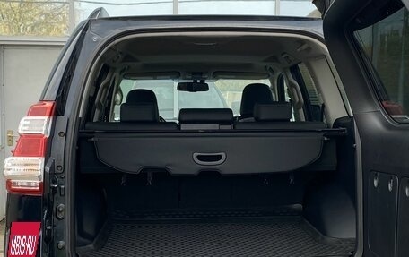 Toyota Land Cruiser Prado 150 рестайлинг, 2016 год, 4 449 000 рублей, 10 фотография