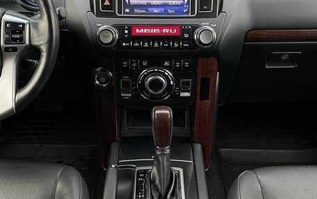 Toyota Land Cruiser Prado 150 рестайлинг, 2016 год, 4 449 000 рублей, 13 фотография
