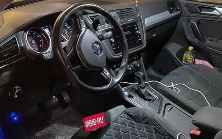 Volkswagen Tiguan II, 2017 год, 1 850 000 рублей, 7 фотография