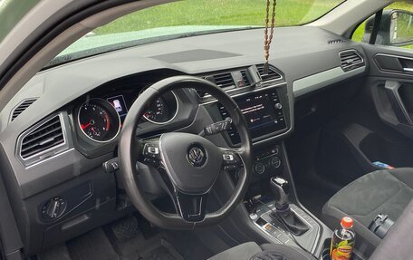 Volkswagen Tiguan II, 2017 год, 1 850 000 рублей, 14 фотография