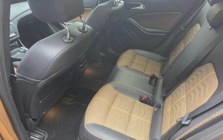 Mercedes-Benz GLA, 2017 год, 2 650 000 рублей, 13 фотография