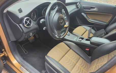 Mercedes-Benz GLA, 2017 год, 2 650 000 рублей, 15 фотография