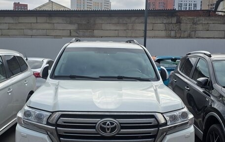 Toyota Land Cruiser 200, 2015 год, 4 950 000 рублей, 1 фотография